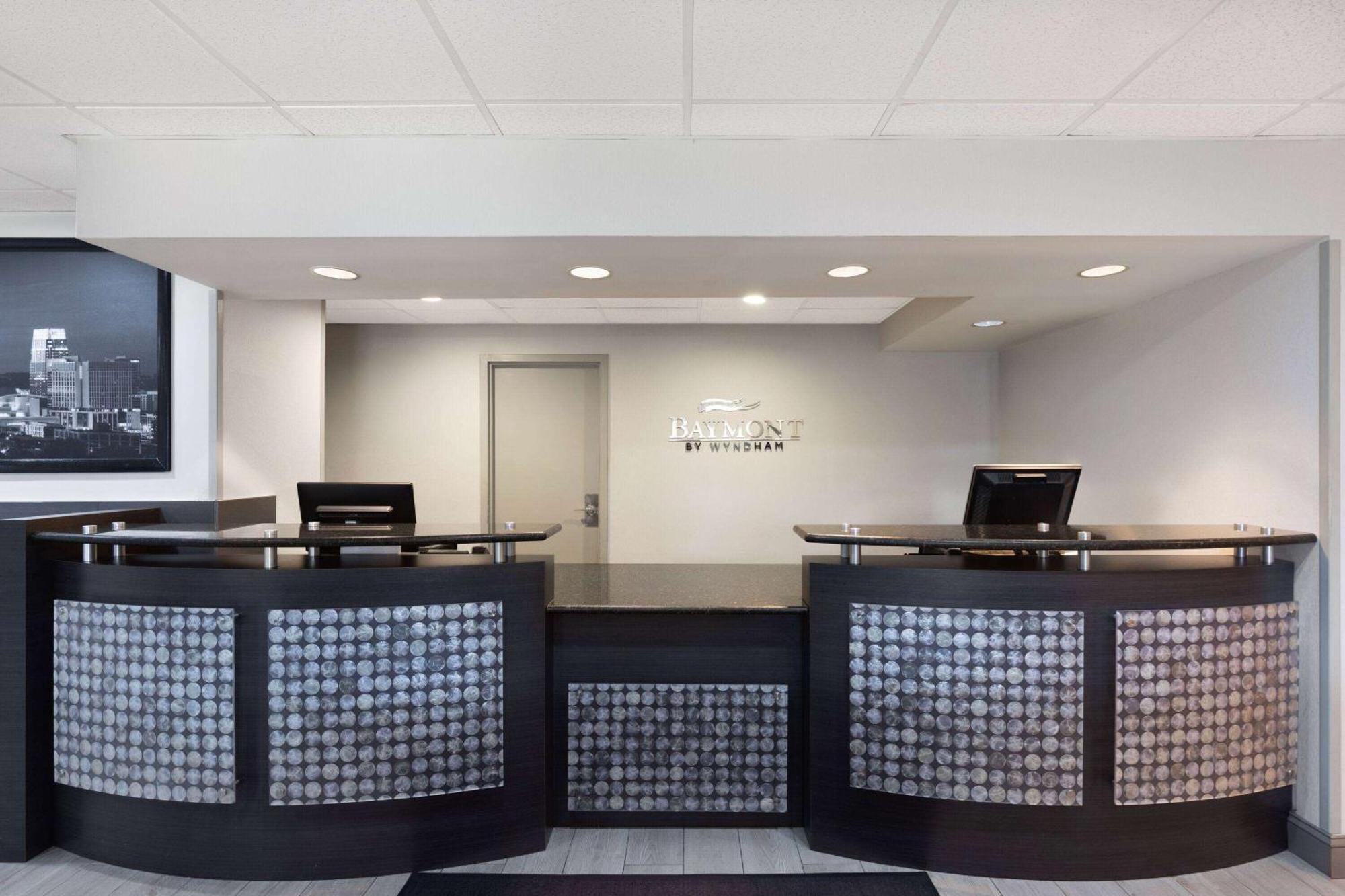 Baymont By Wyndham Nashville Airport Exterior photo